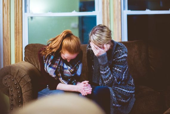 photo_2023-02-12_00-03-28 تاثیرات منفی همدلی بیش از حد